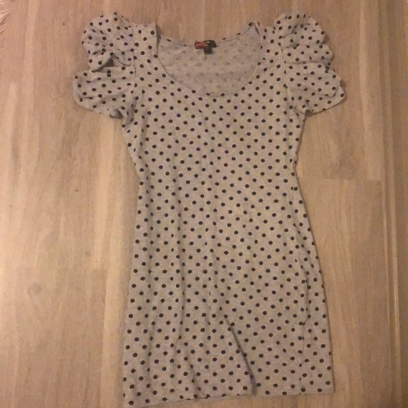 Dress - Picture 2 of 4